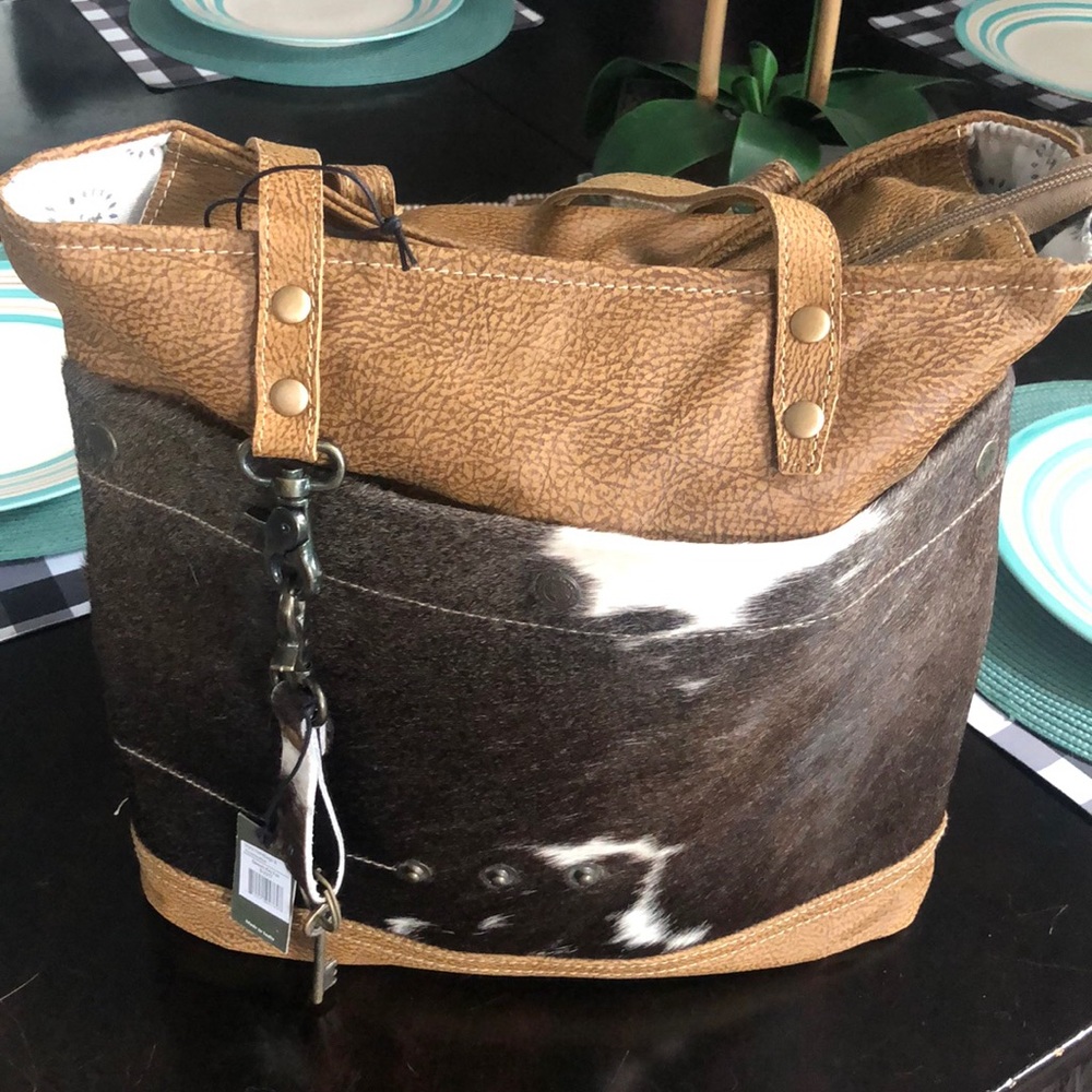 Myra Bag